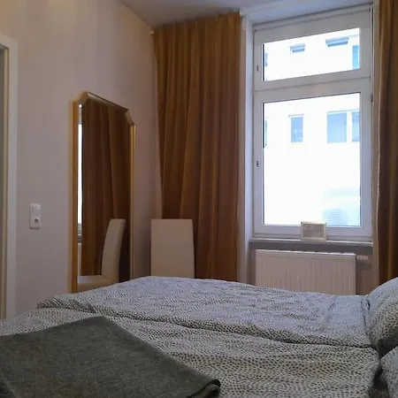 דירה Zwei-zimmer In Wiesbadens Westend ויסבאדן