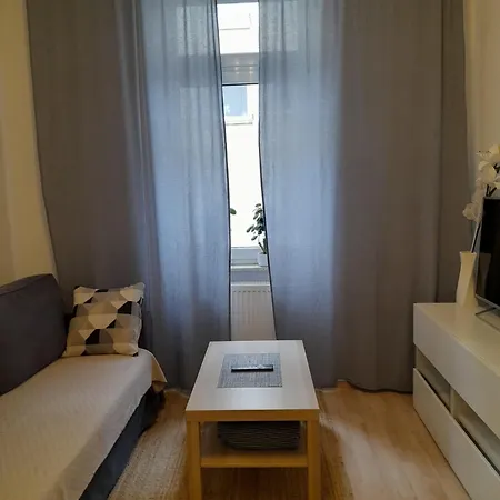 Zwei-zimmer In Wiesbadens Westend Apartment Wiesbaden