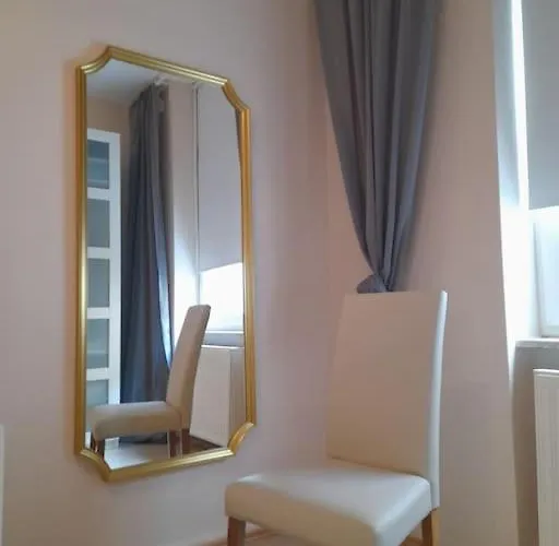 Zwei-zimmer In Wiesbadens Westend Apartament