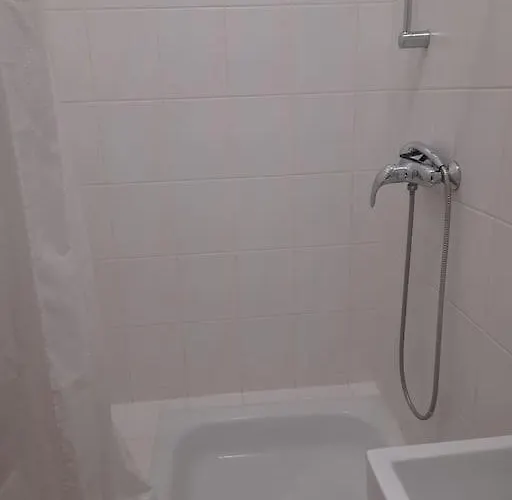 Zwei-zimmer In Wiesbadens Westend