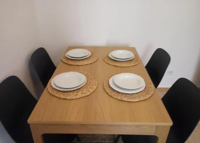 Apartament Zwei-zimmer In Wiesbadens Westend