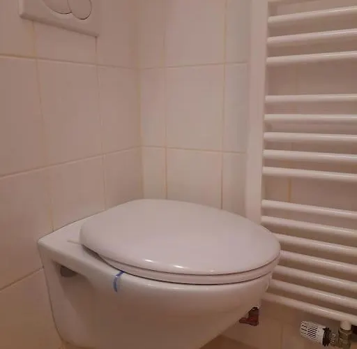 Zwei-zimmer In Wiesbadens Westend Apartament